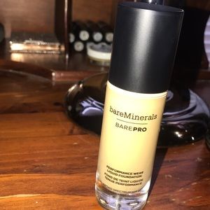 Bare Minerals BarePro Foundation